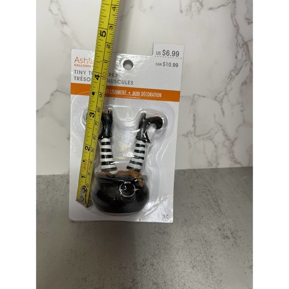 Ashland Halloween Tiny Treasures Mini CAULDRON WITH WITCH'S LEGS NIP - Picture 7 of 7